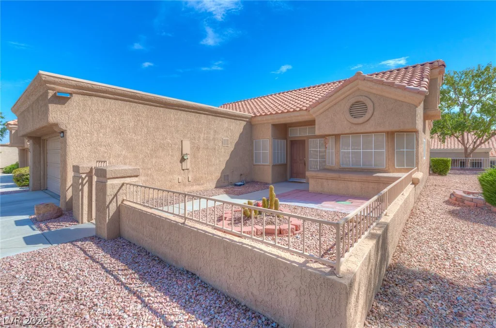 2400 Sunup, Las Vegas, NV 89134