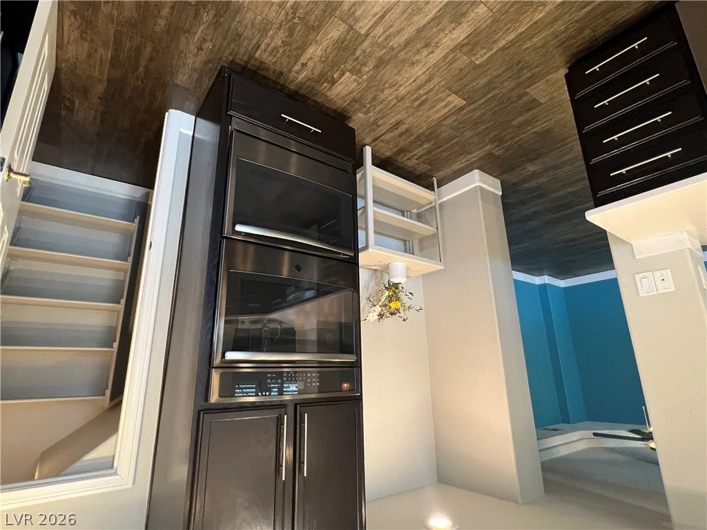 10054 Pebble Path, Las Vegas, NV 89148