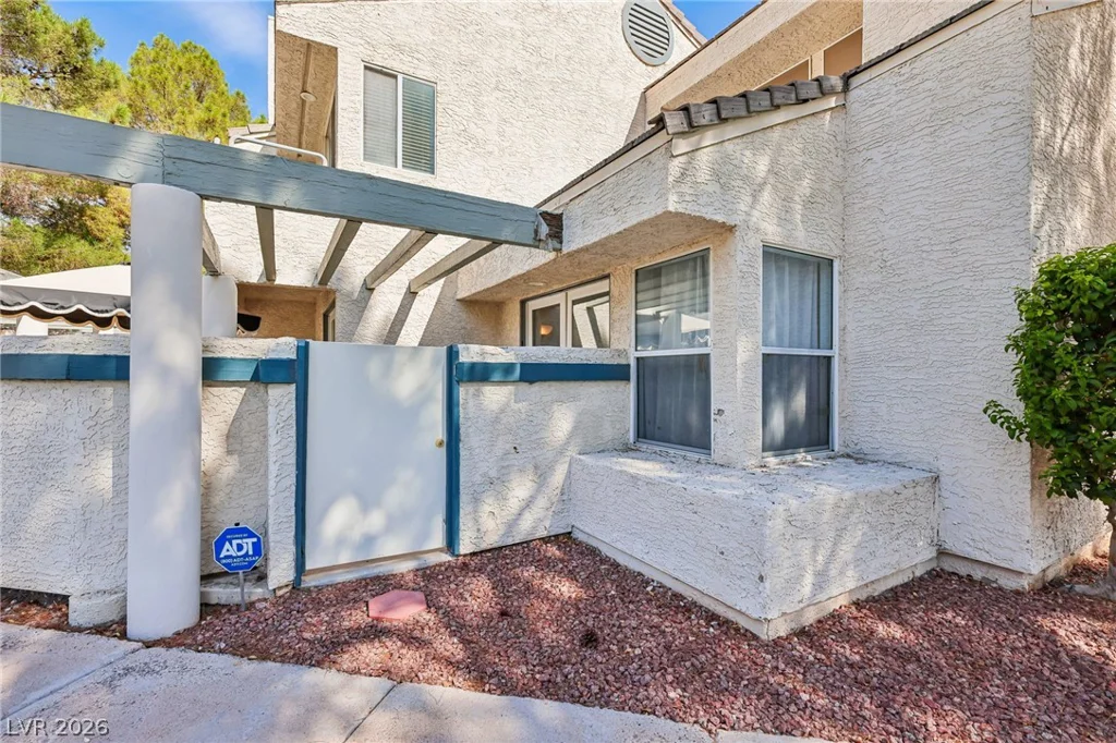 8969 Clairton, Las Vegas, NV 89117