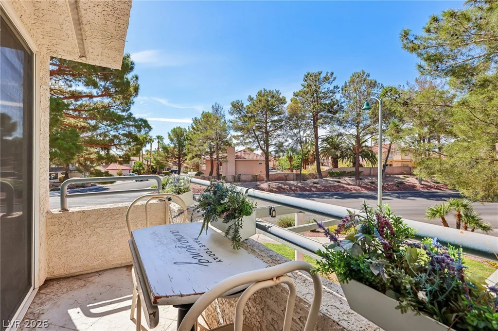 8969 Clairton, Las Vegas, NV 89117