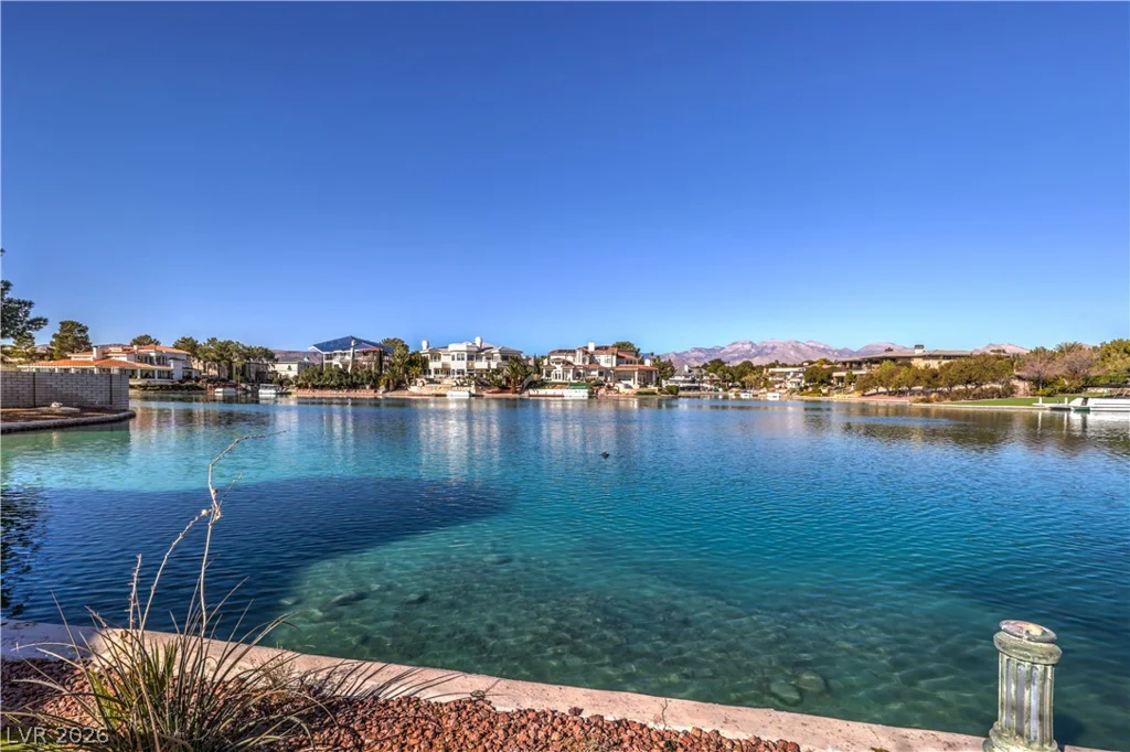 8969 Clairton, Las Vegas, NV 89117
