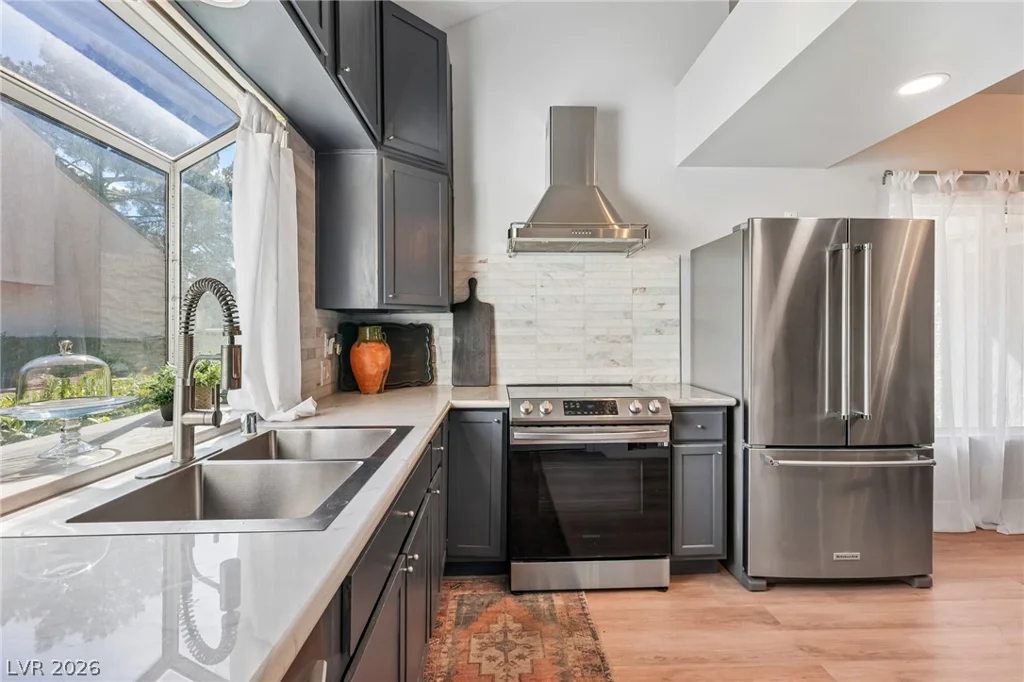 8969 Clairton, Las Vegas, NV 89117
