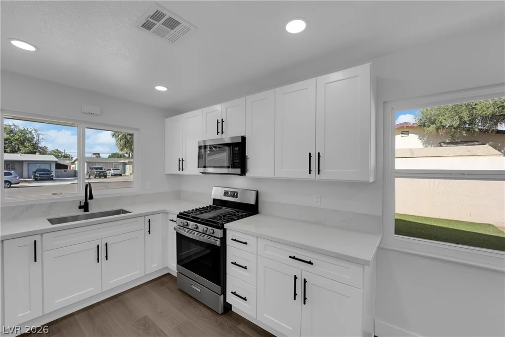 4112 Las Lomas, Las Vegas, NV 89102
