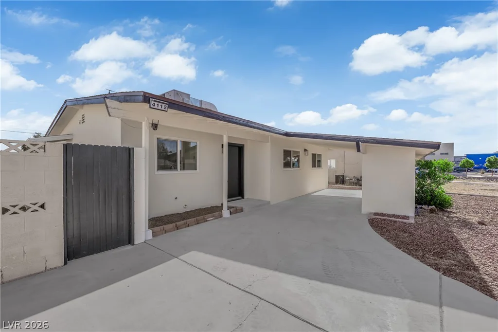 4112 Las Lomas, Las Vegas, NV 89102