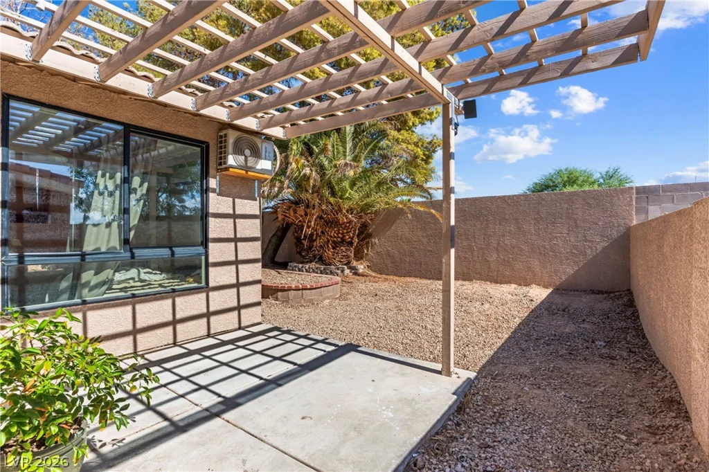 2066 Glistening Sands, Las Vegas, NV 89119