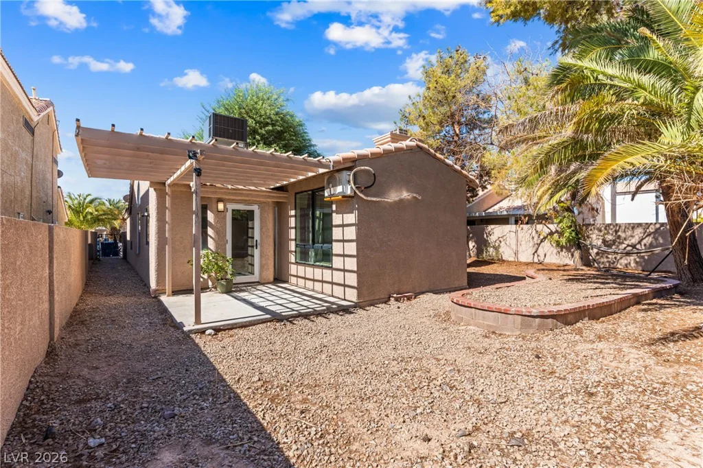 2066 Glistening Sands, Las Vegas, NV 89119