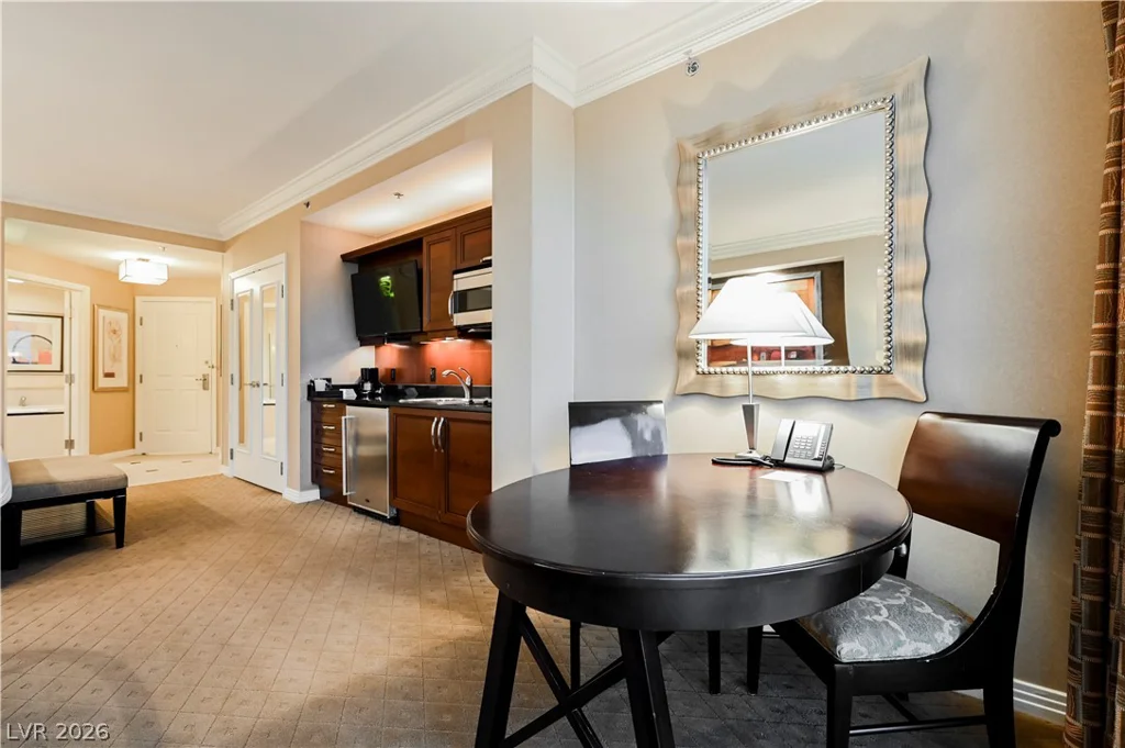 145 HARMON, Las Vegas, NV 89109