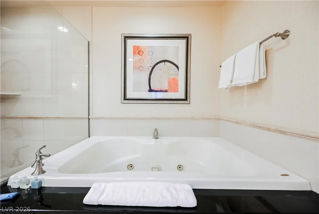 145 HARMON, Las Vegas, NV 89109