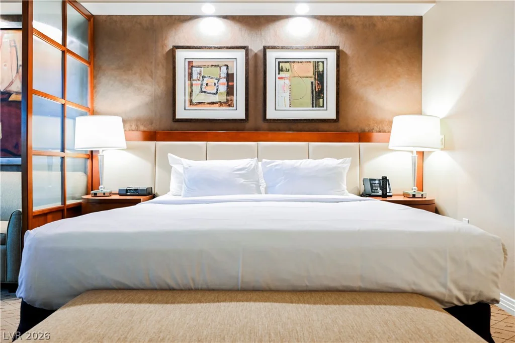 145 HARMON, Las Vegas, NV 89109