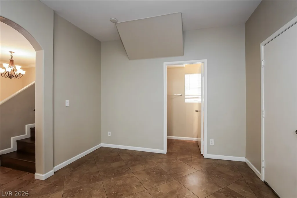 2617 Los Palos, Las Vegas, NV 89108