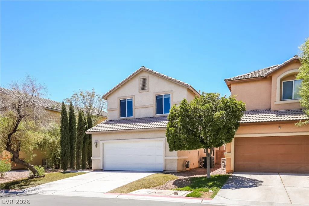 2617 Los Palos, Las Vegas, NV 89108