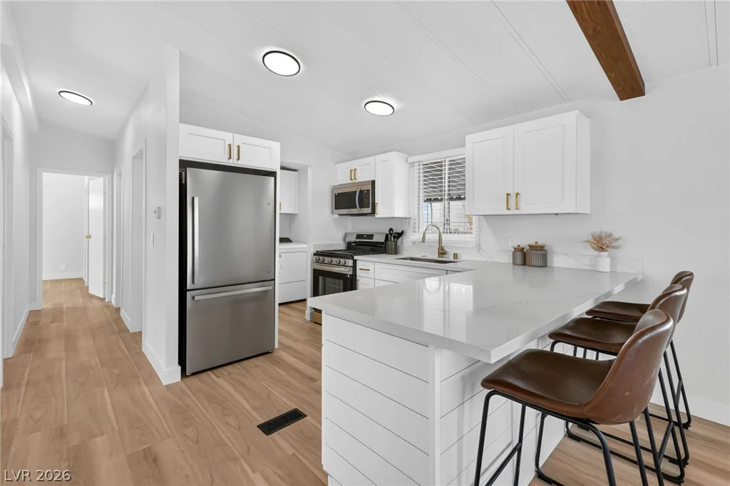 5525 Tres Piedras, Las Vegas, NV 89122