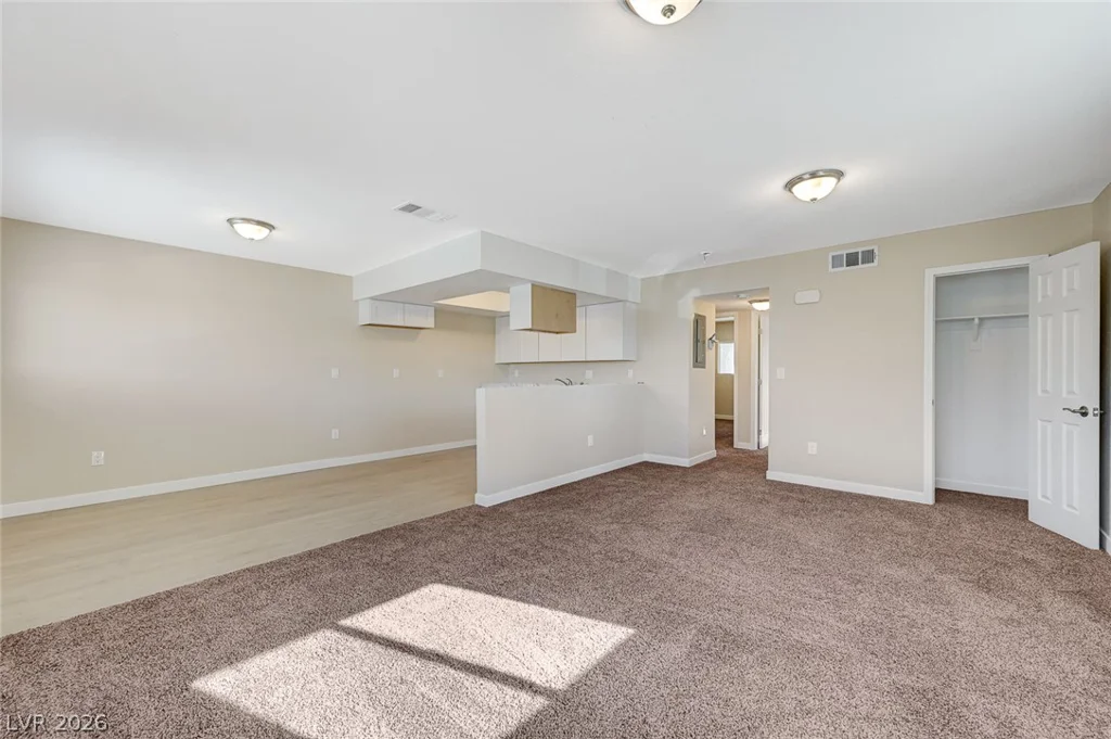 6937 Issac, Las Vegas, NV 89156