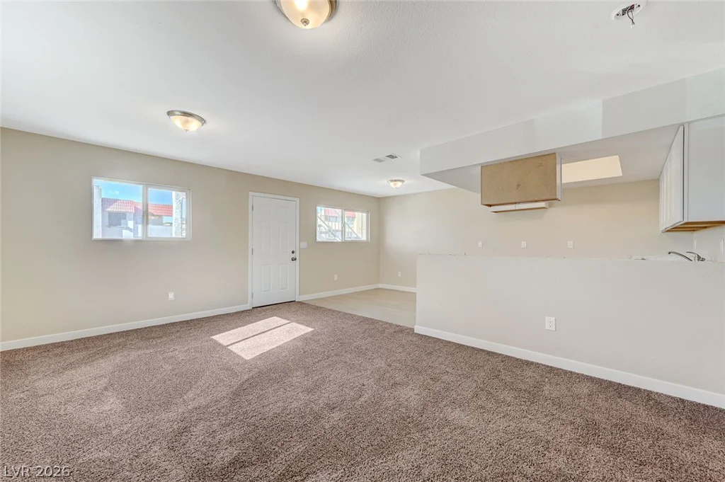 6937 Issac, Las Vegas, NV 89156