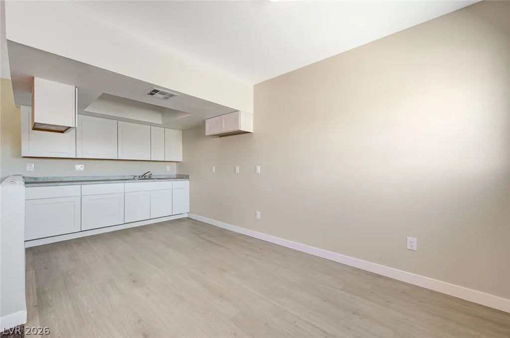 6937 Issac, Las Vegas, NV 89156