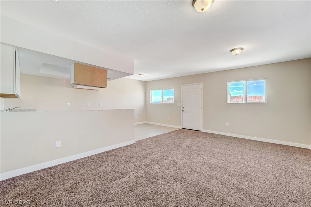 6937 Issac, Las Vegas, NV 89156