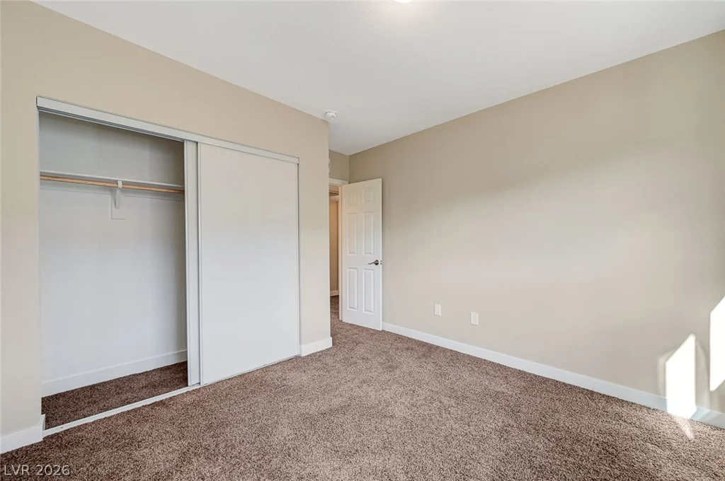 6937 Issac, Las Vegas, NV 89156