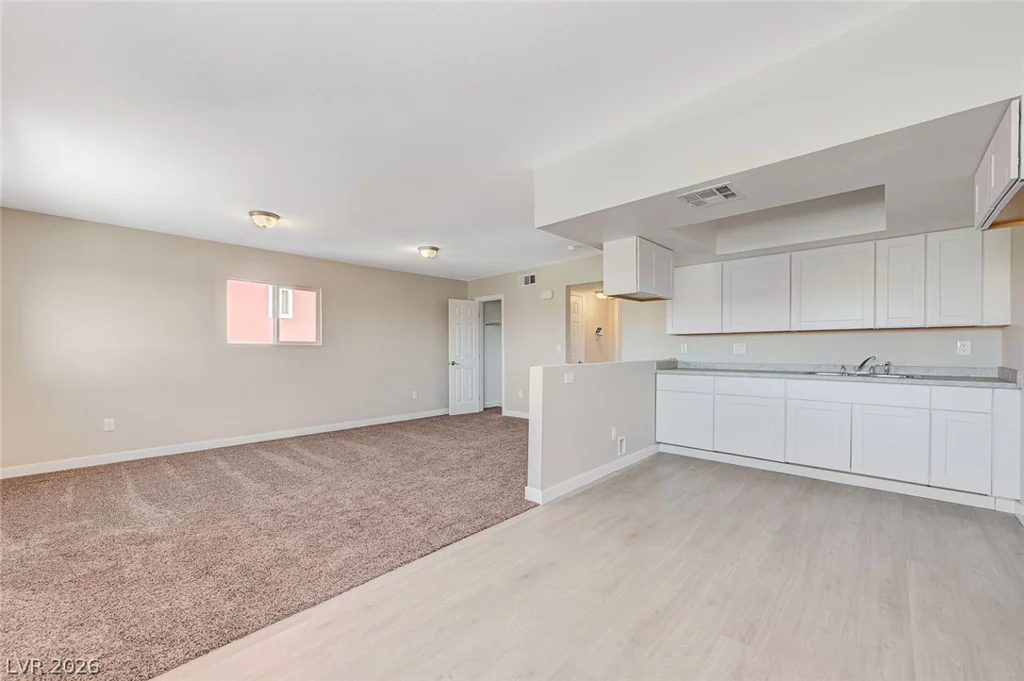 6937 Issac, Las Vegas, NV 89156