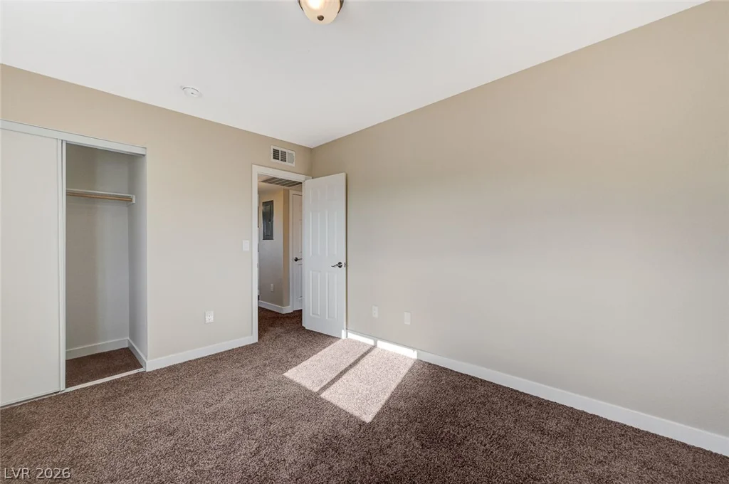 6937 Issac, Las Vegas, NV 89156