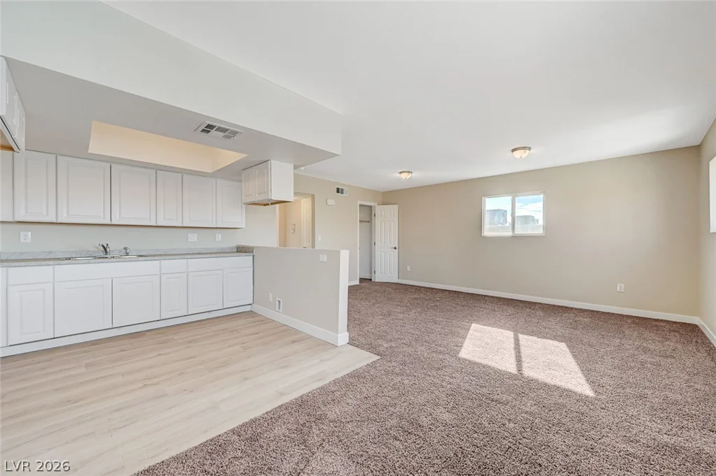 6937 Issac, Las Vegas, NV 89156