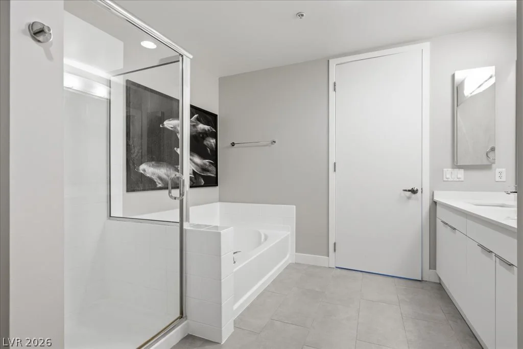 353 Bonneville, Las Vegas, NV 89101