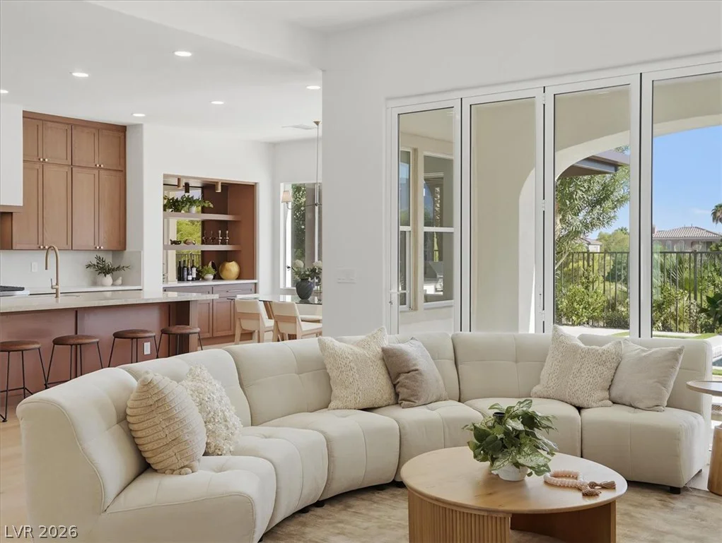 3074 Soft Horizon, Las Vegas, NV 89135