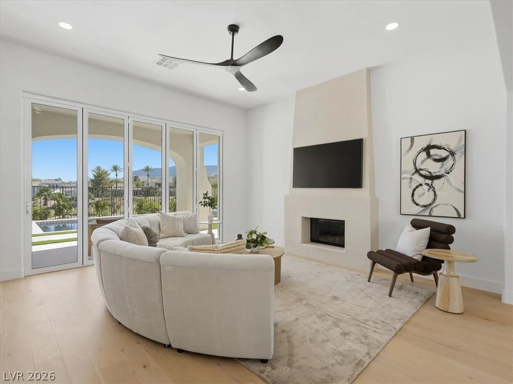 3074 Soft Horizon, Las Vegas, NV 89135