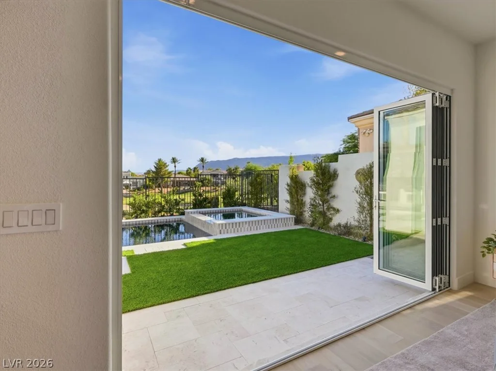 3074 Soft Horizon, Las Vegas, NV 89135