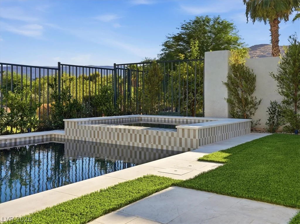 3074 Soft Horizon, Las Vegas, NV 89135
