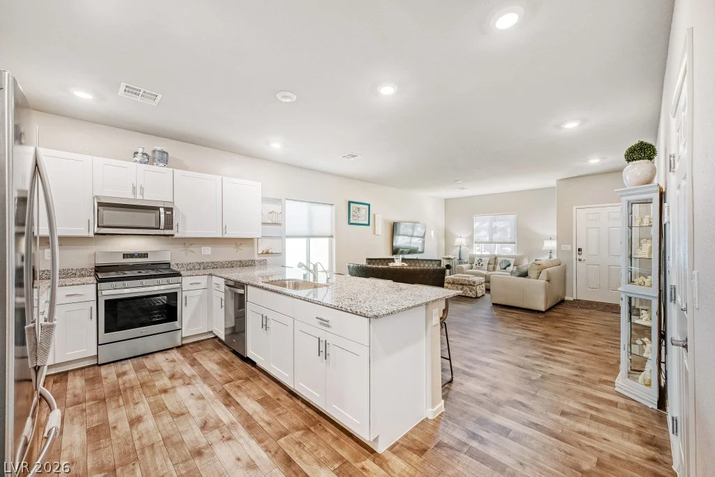 4352 Meadow Glade, North Las Vegas, NV 89084