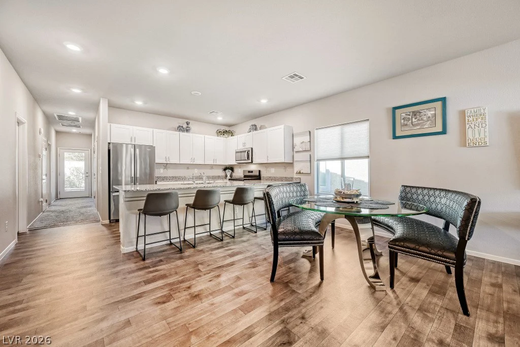 4352 Meadow Glade, North Las Vegas, NV 89084