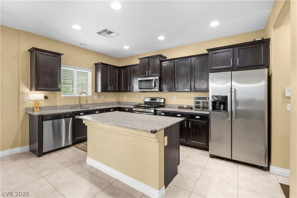 6751 Boom Town, Las Vegas, NV 89122