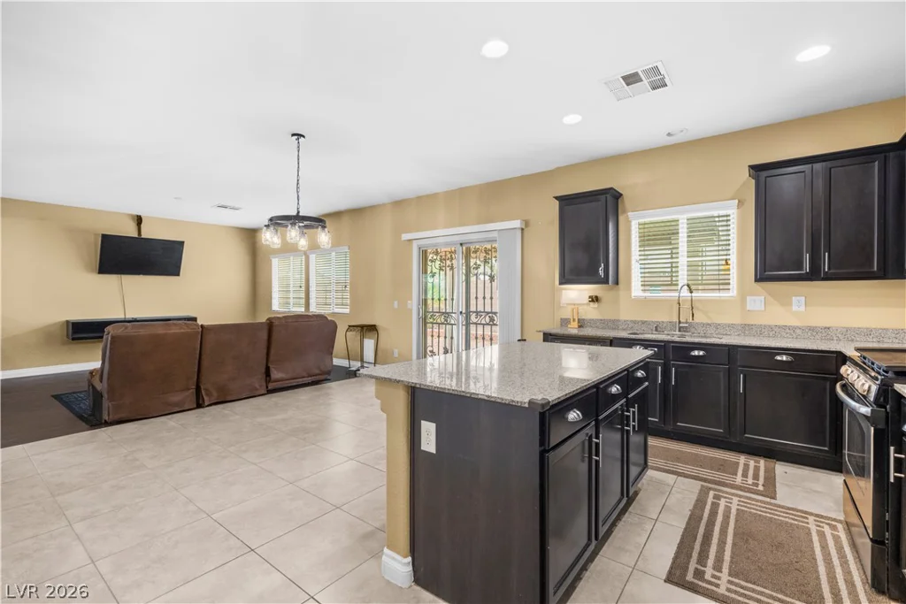 6751 Boom Town, Las Vegas, NV 89122