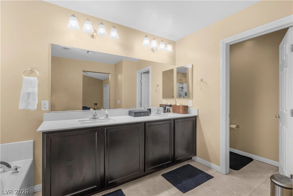 6751 Boom Town, Las Vegas, NV 89122