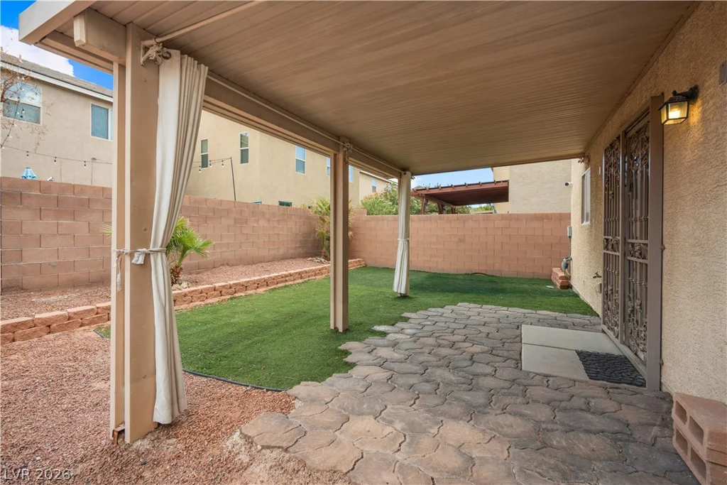 6751 Boom Town, Las Vegas, NV 89122