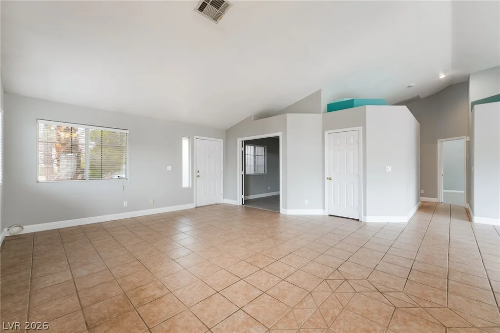 4866 Carefree, Las Vegas, NV 89122