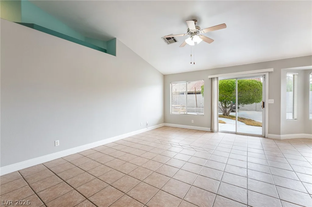4866 Carefree, Las Vegas, NV 89122