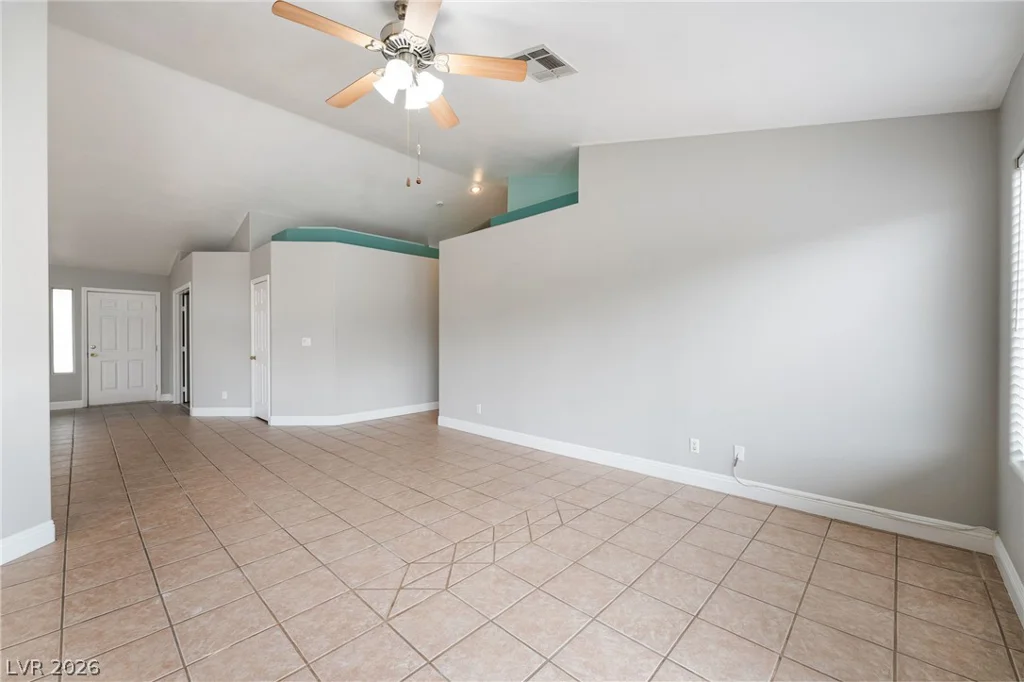 4866 Carefree, Las Vegas, NV 89122