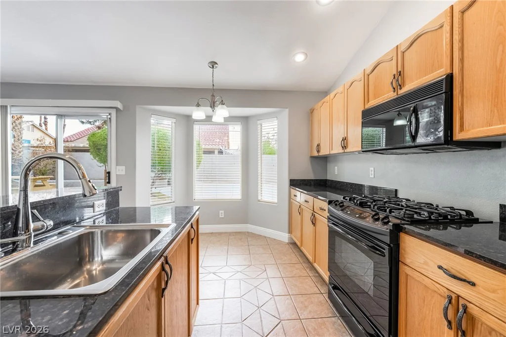 4866 Carefree, Las Vegas, NV 89122