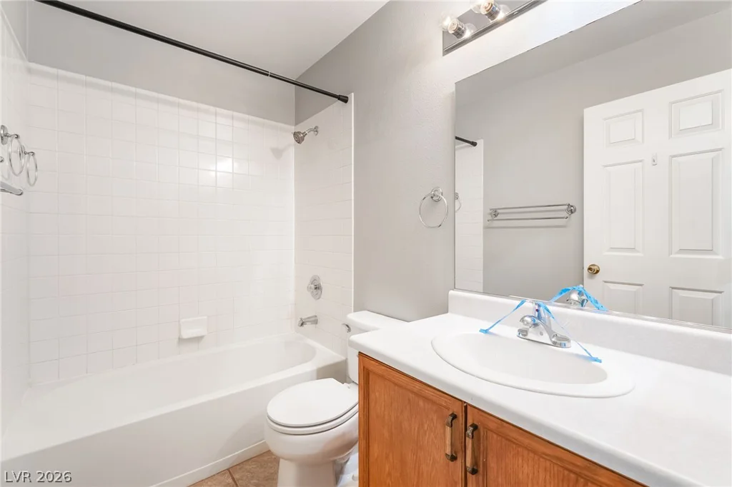 4866 Carefree, Las Vegas, NV 89122