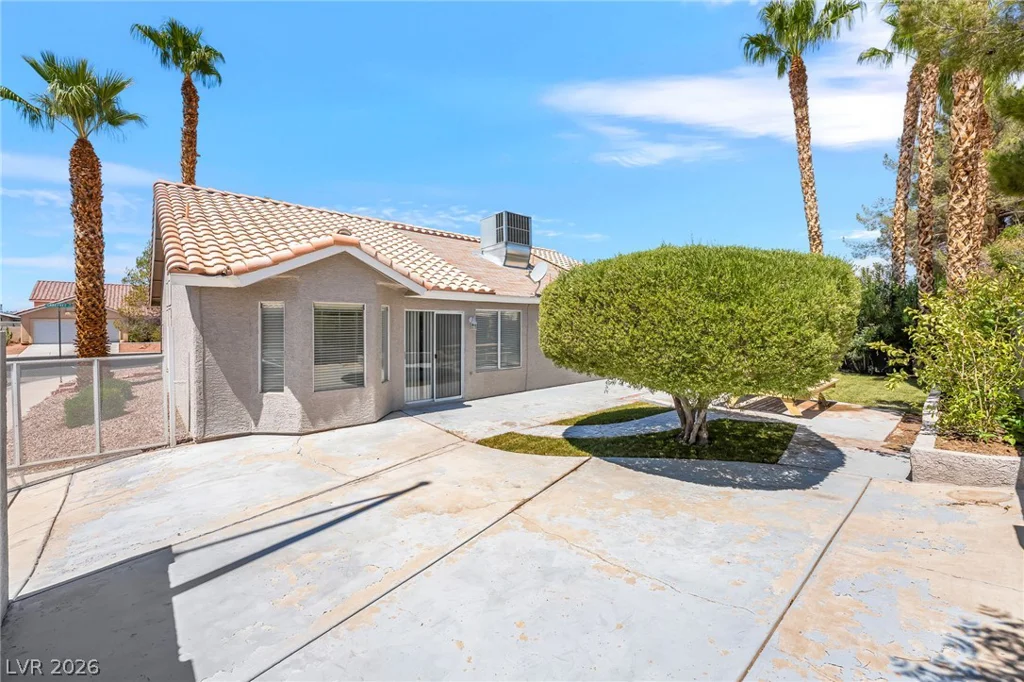 4866 Carefree, Las Vegas, NV 89122