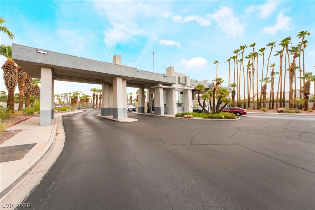 4866 Carefree, Las Vegas, NV 89122