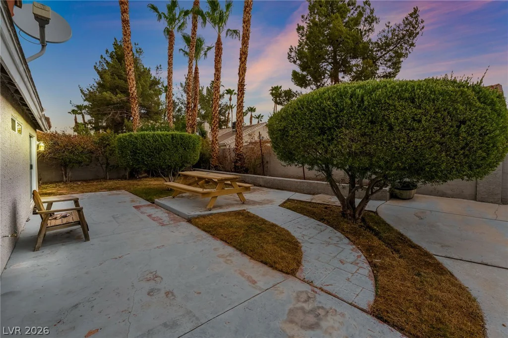 4866 Carefree, Las Vegas, NV 89122