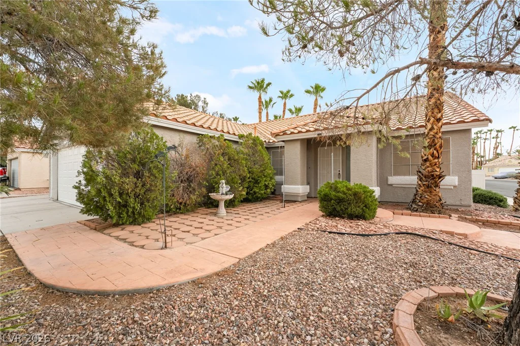 4866 Carefree, Las Vegas, NV 89122