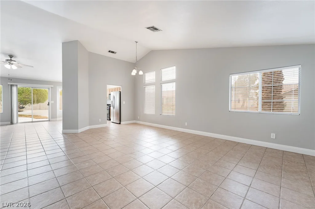 4866 Carefree, Las Vegas, NV 89122