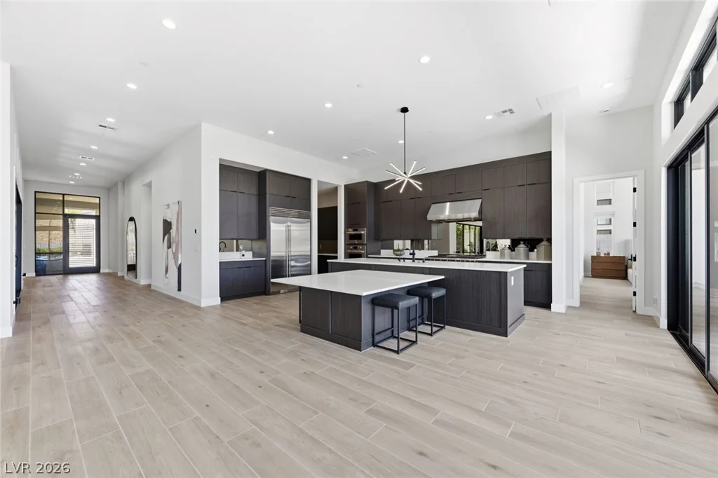 11233 Desert Heights, Las Vegas, NV 89135