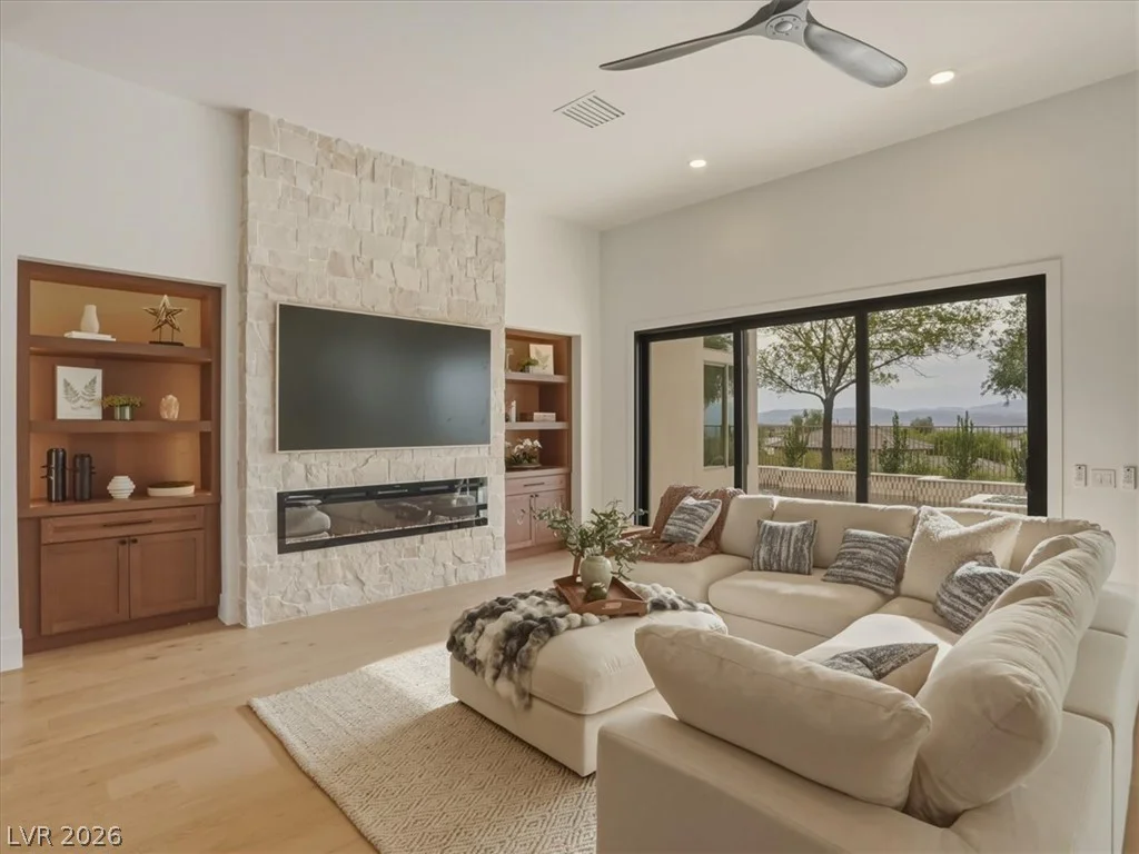 3 Pine Hollow, Henderson, NV 89052