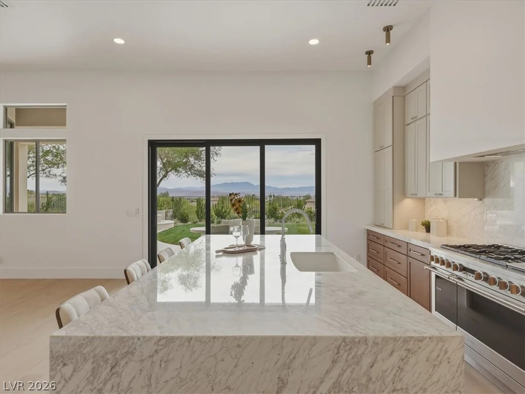 3 Pine Hollow, Henderson, NV 89052