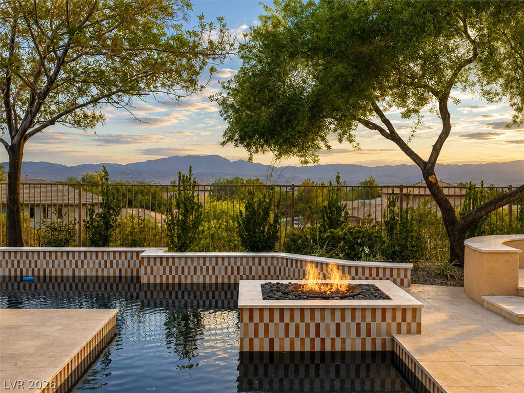 3 Pine Hollow, Henderson, NV 89052
