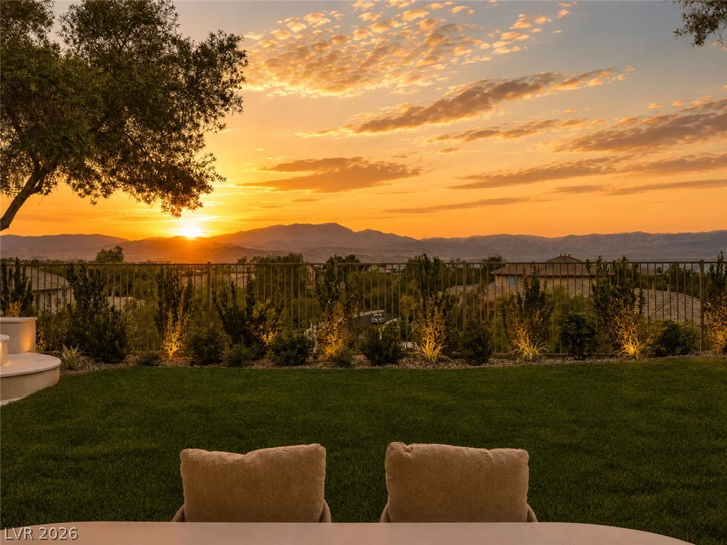 3 Pine Hollow, Henderson, NV 89052